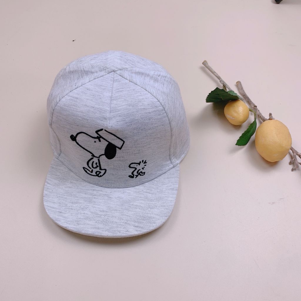 Mũ HM màu ghi hoạ tiết snoopy BT