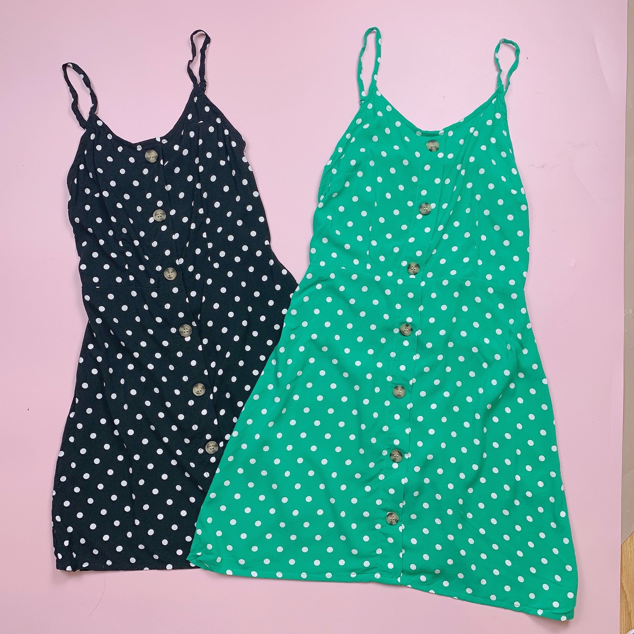 V00051 - Váy lanh hai dây 2 màu chấm bi BG size 5-14y (form bé)