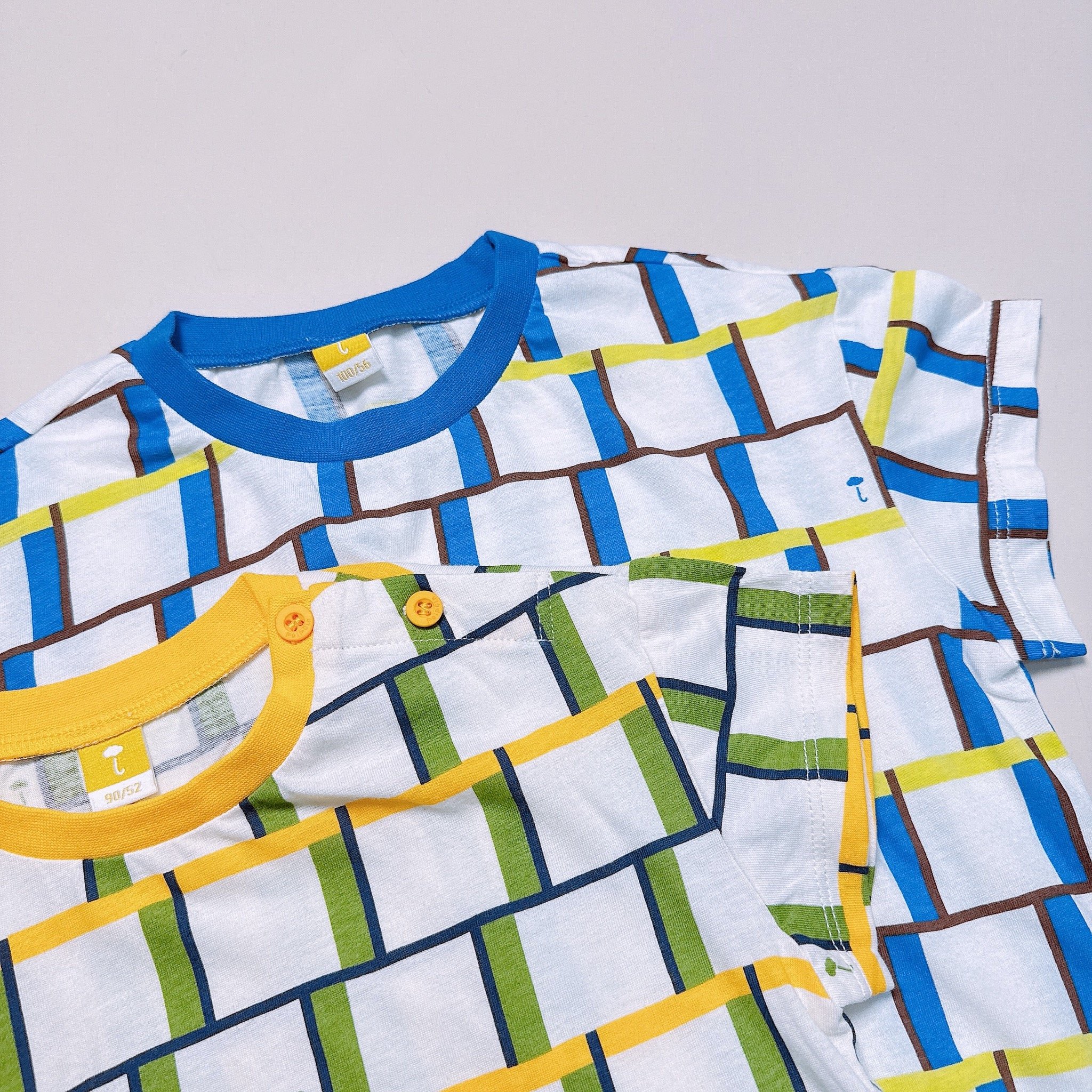 Áo thun cotton Moimoln xuất Hàn dư xịn 2 màu hoạ tiết vàng, xanh cho bé size 90-130