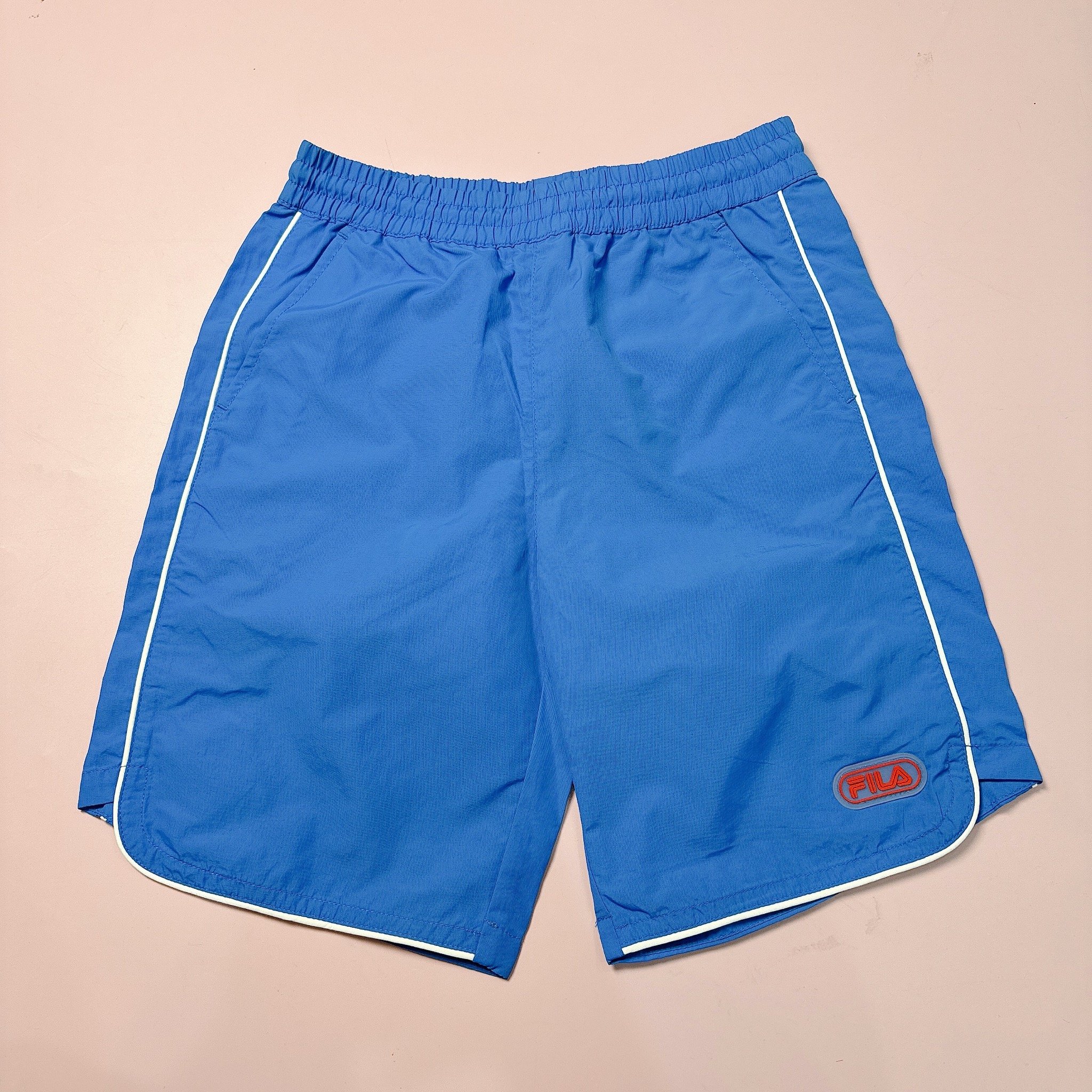 Quần gió đi biển F.i.l.a viền trắng 4 màu BT size 100 - 165