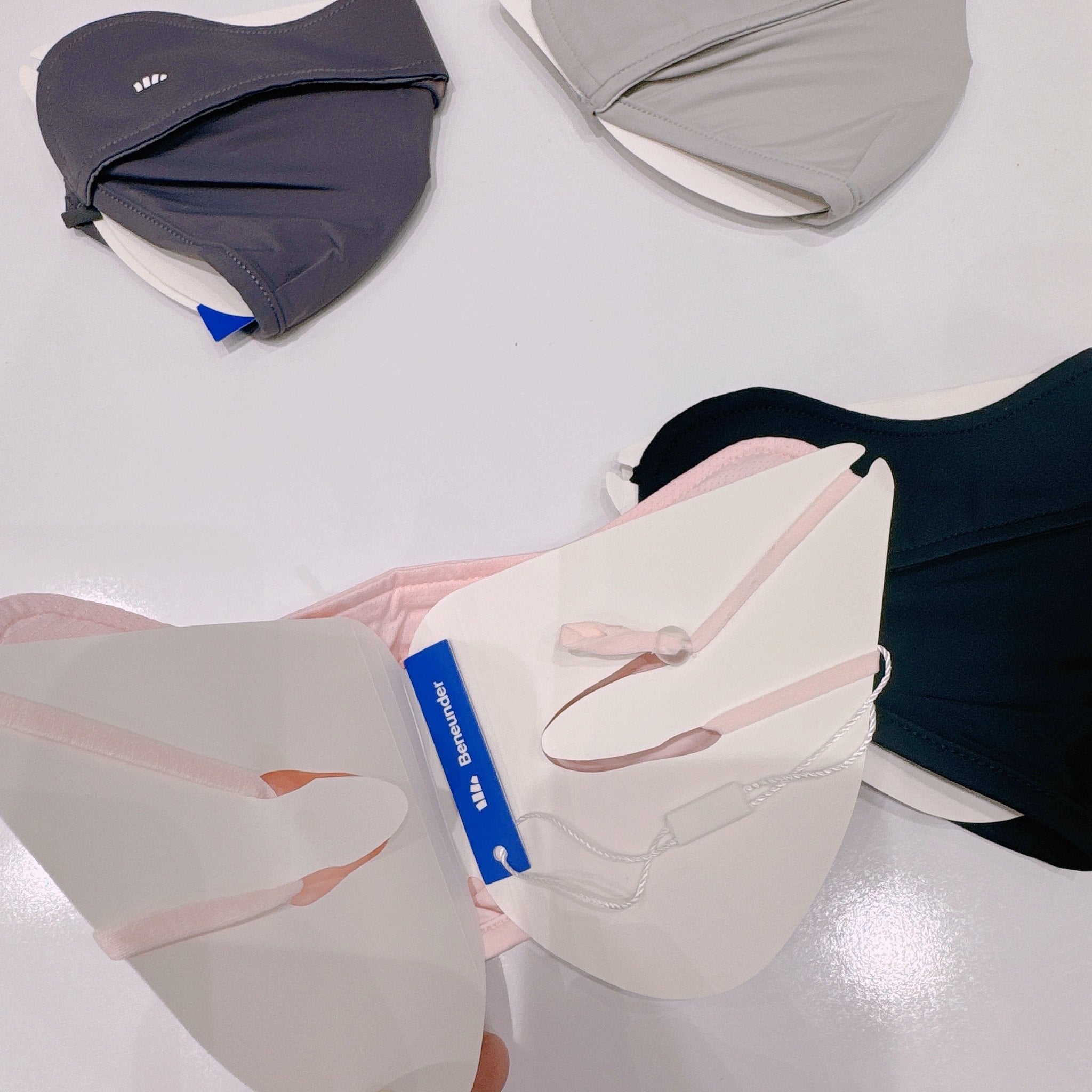 Khẩu trang chống nắng Beneunder +50UPF vải làm mát nhiều màu cho người lớn (loại bìa giấy)