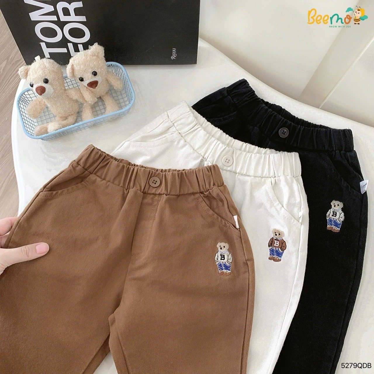 Quần dài kaki in gấu Beemo cho bé size 1-6y