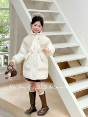 8863 - Áo khoác phao cổ len dáng dài 2 màu hồng/kem cho bé size 110-150