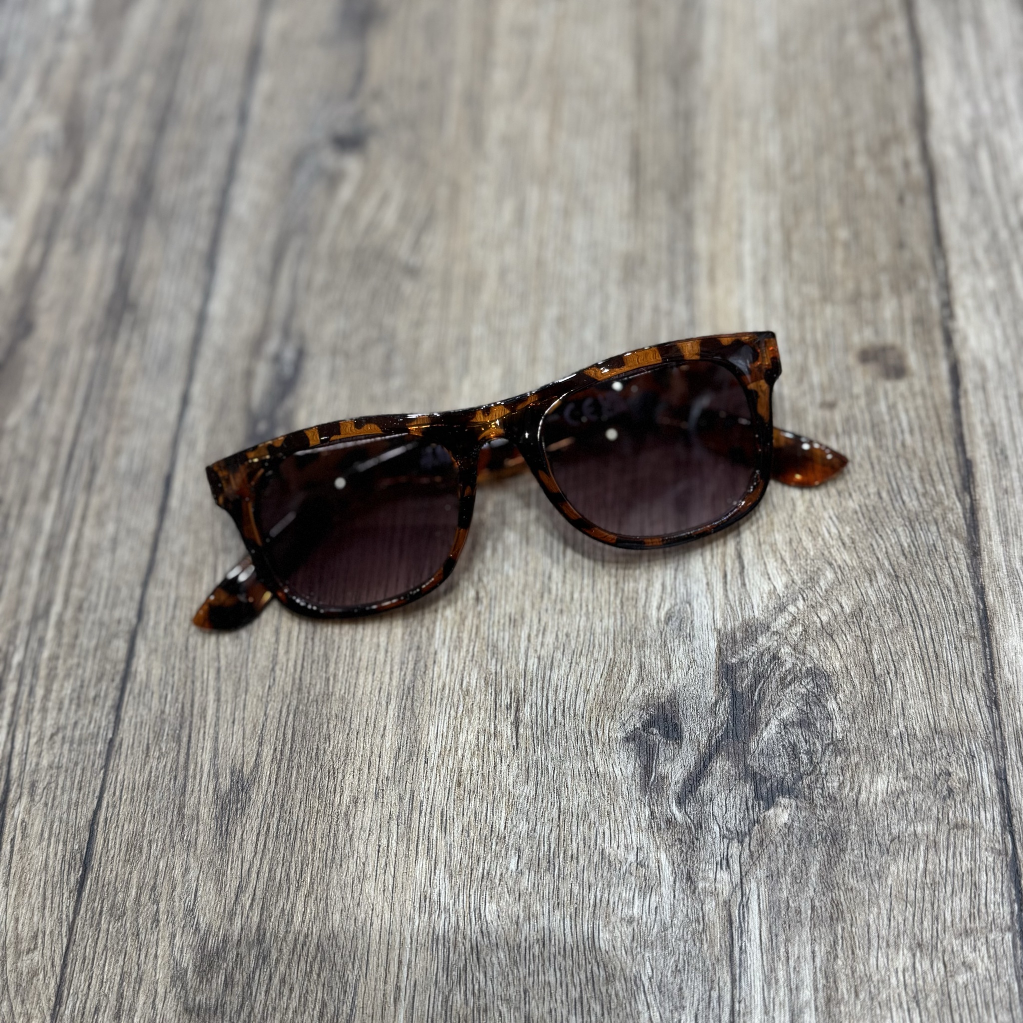 [ 4-8y ] Kính chống nắng nhiều mẫu BG - Bảng màu 2