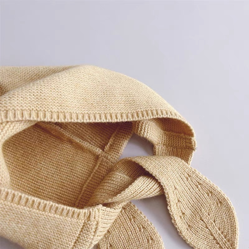 Mũ len chóp trơn màu đính quả buộc dây bản to 3 màu BTBG ( Free size 3 - 6y )