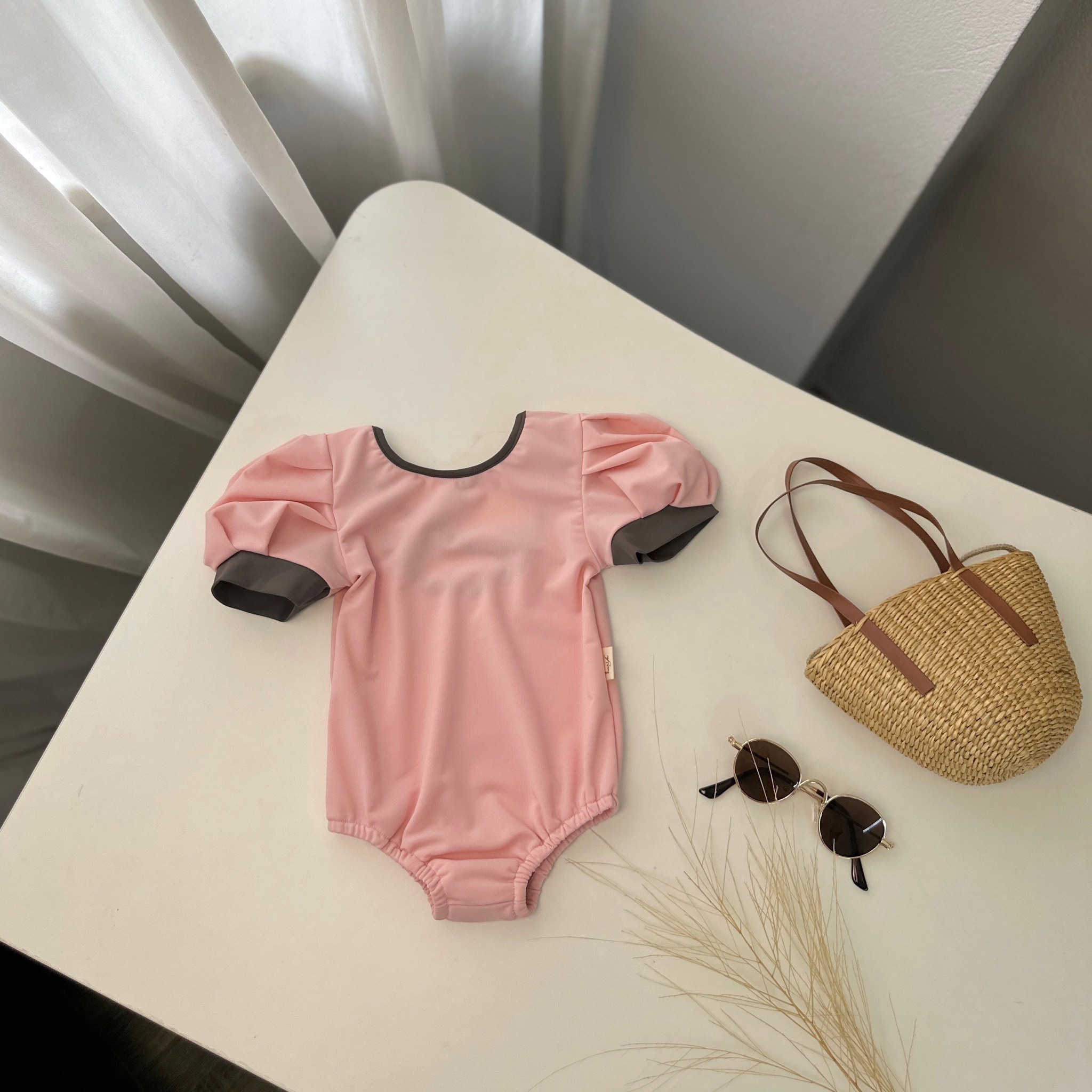 DB00026 - Bộ bơi liền Harifa vai bồng lưng dây đan chéo 3 màu size 9m - 8y