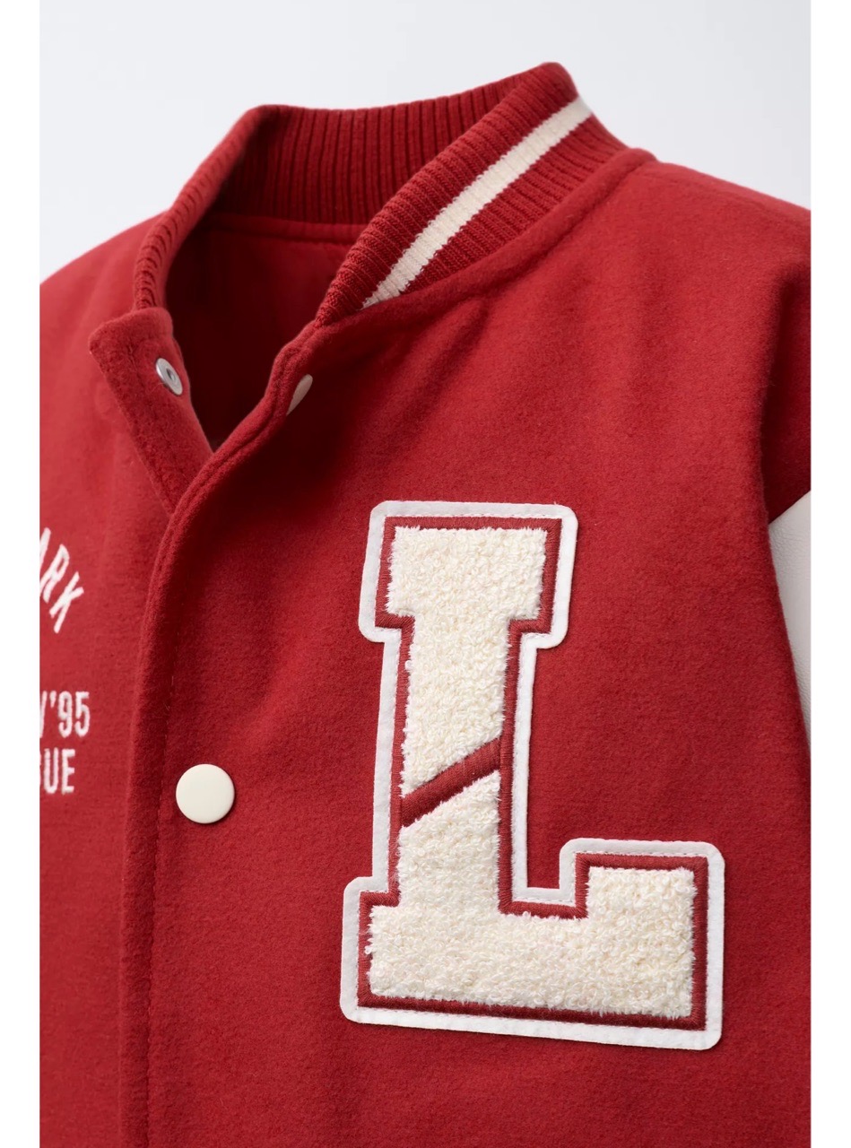 AK02 - Áo khoác bomber màu đỏ chữ L bé trai size 1-6y