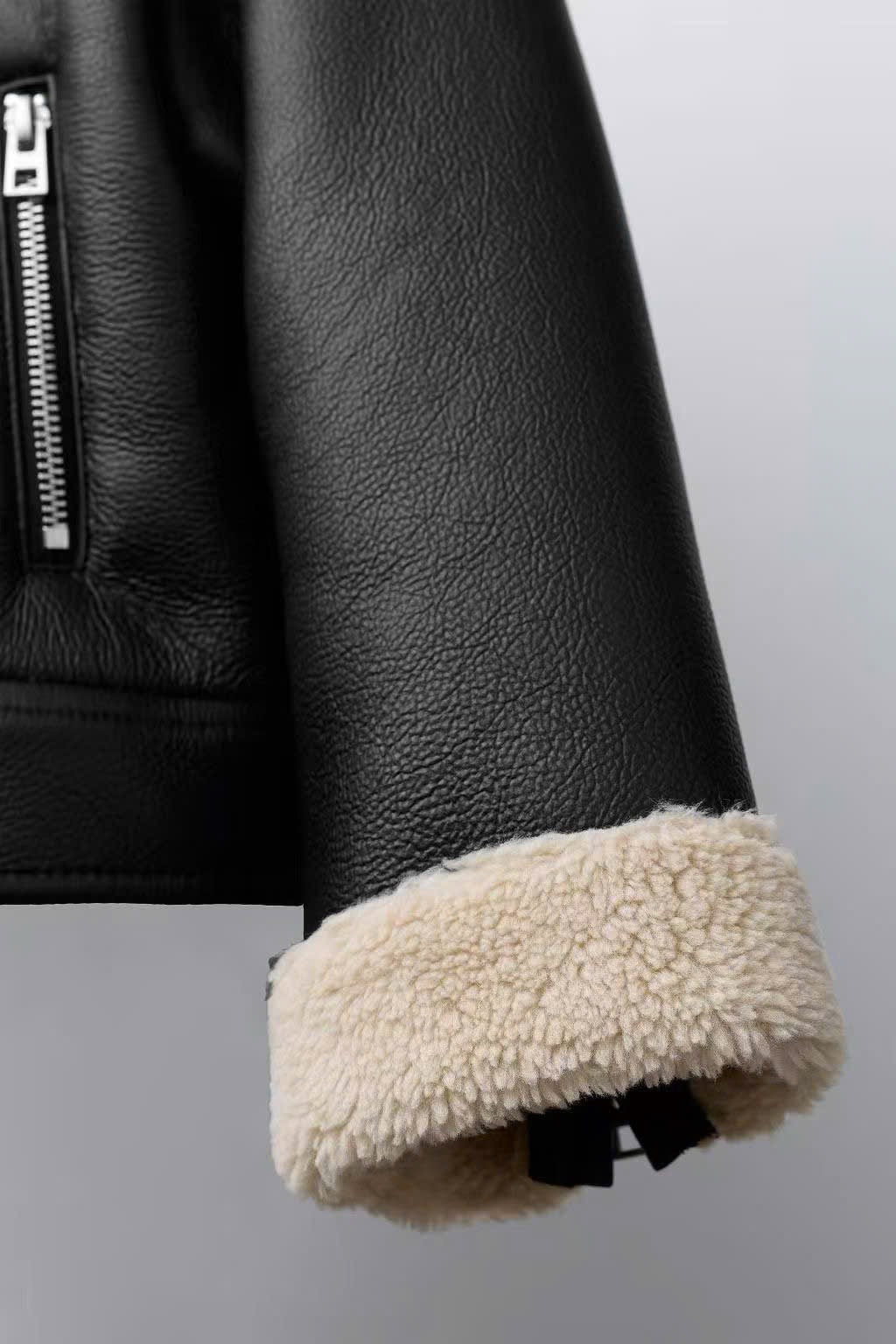 Áo khoác da ZR lót lông màu đen size 2 - 6y