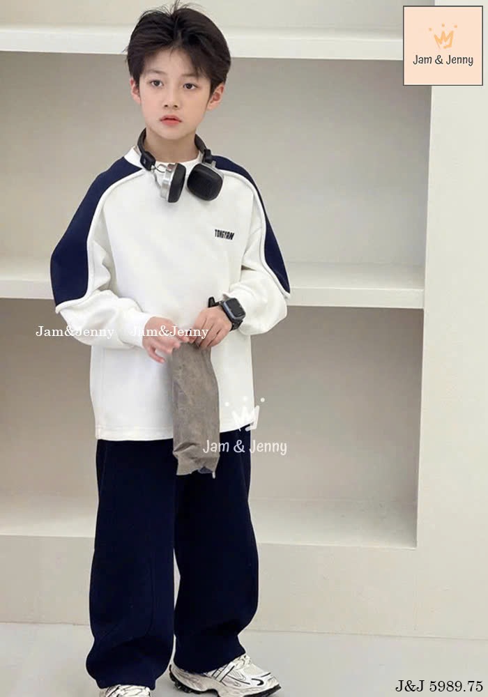 JJ 5989 - Bộ nỉ hai da Jam & Jenny áo trắng in 2 mặt + quần đen bé trai size 6-12y