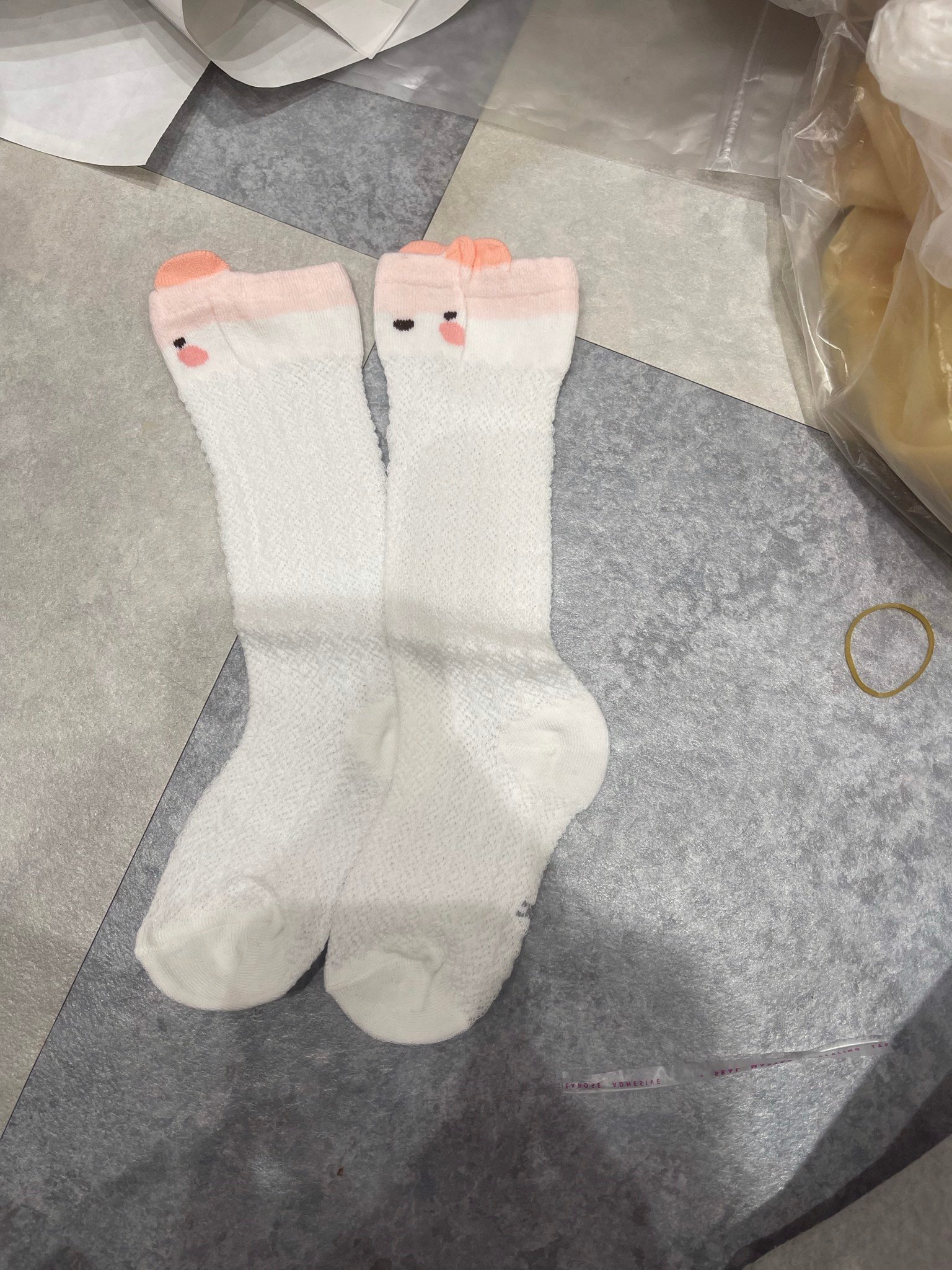 Tất lưới điều hòa dài qua đầu gối hình thú