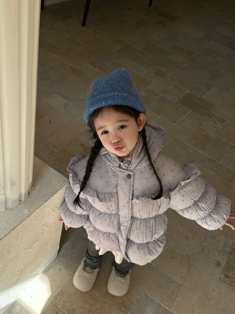 B129 - Áo khoác phao màu ghi hoa cho bé gái size 90-130