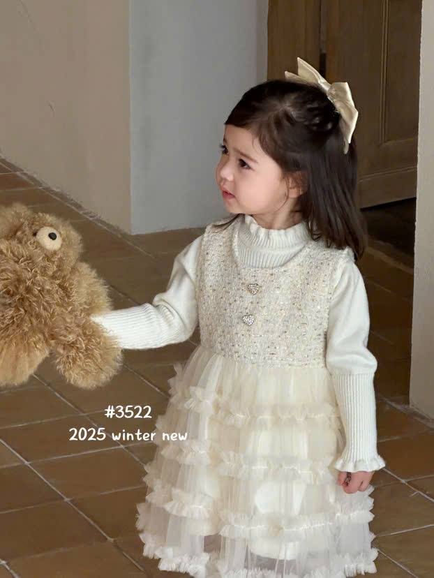 S3522 - Set 2ct váy QC công chúa + áo len màu kem bé gái size 90-130