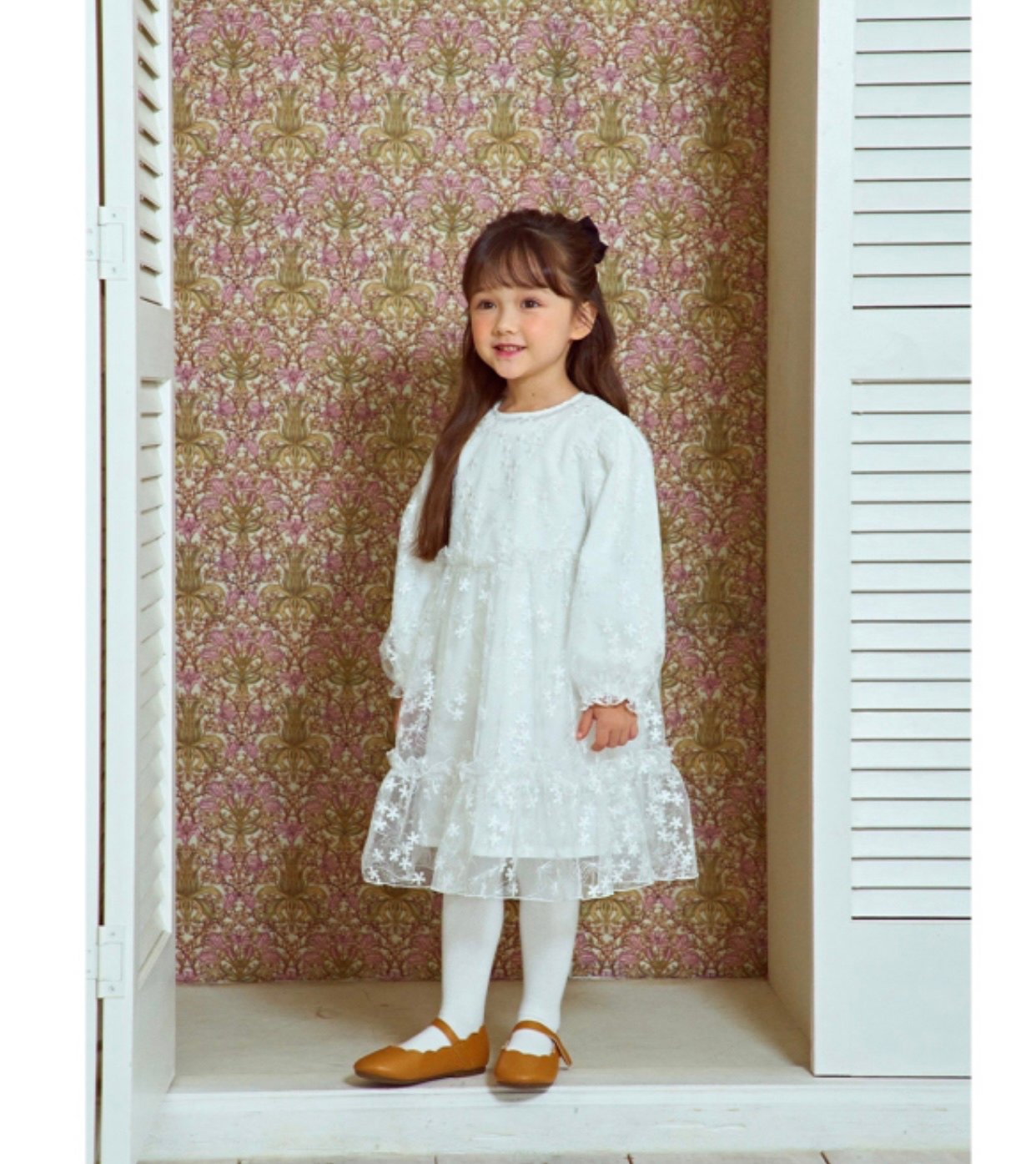 Váy voan hoa kim sa màu trắng đuôi cá Toto Heros size 100 - 140