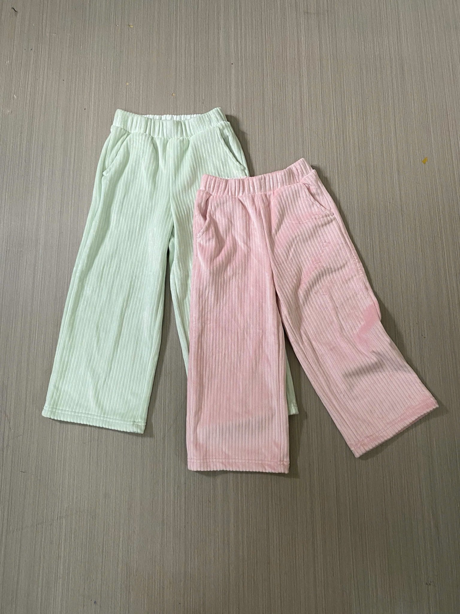 Quần nhung tăm ống suông Topten xuất Hàn 3 màu cho bé gái size 110-160