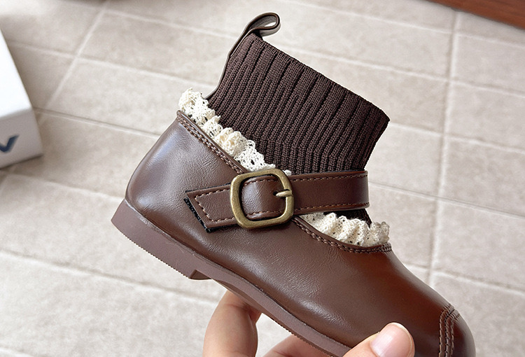 Q30 - Bốt da cổ chun viền ren 2 màu cho bé gái size 21-30