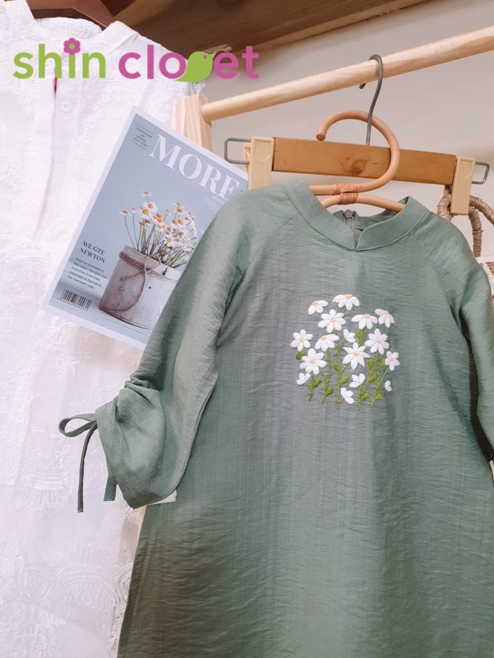 [1-5] Áo dài shin closet bé gái - linen thêu tay - xanh