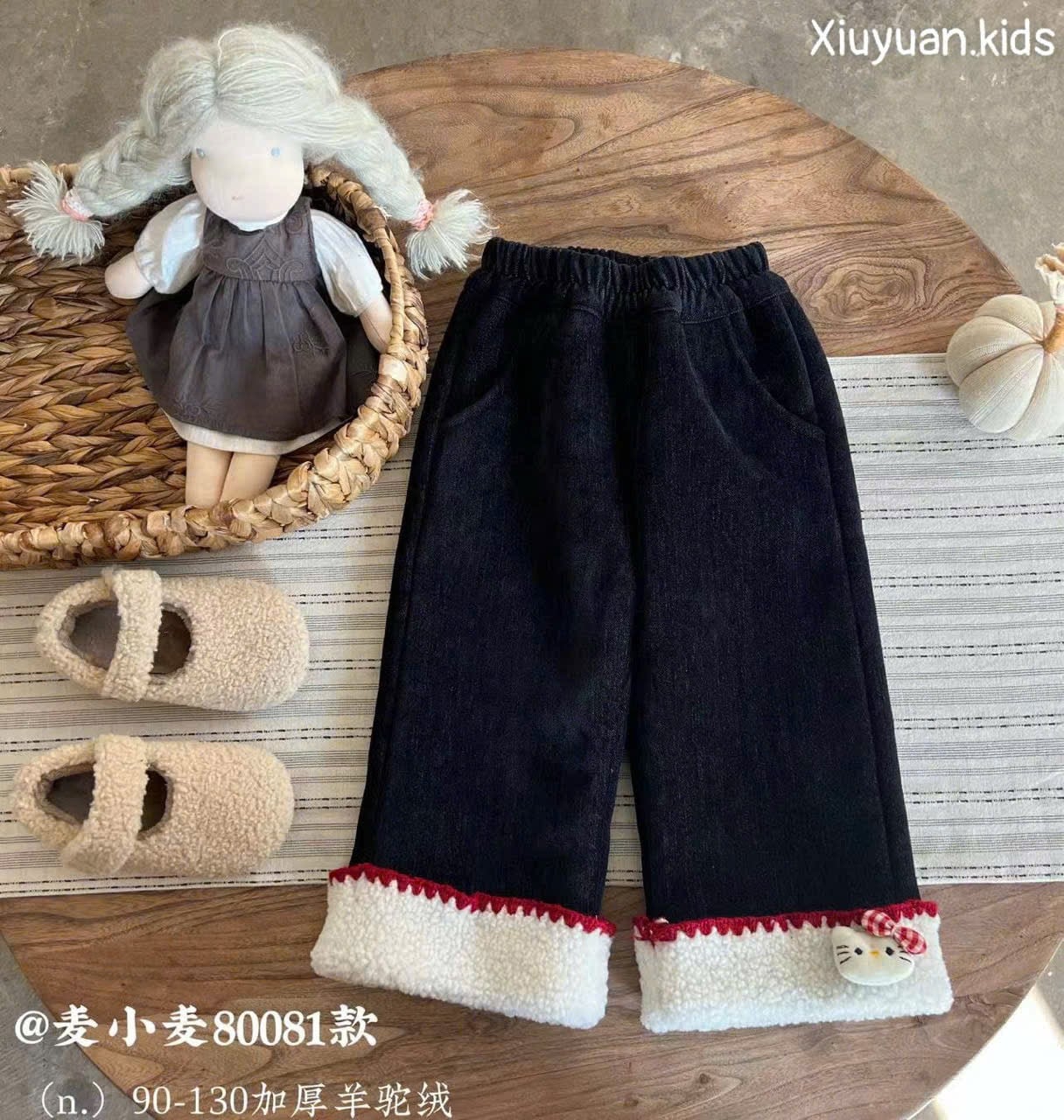 Quần nỉ giả jean lót nỉ đại hàn ống suông gấu bông trắng bé gái size 90-130