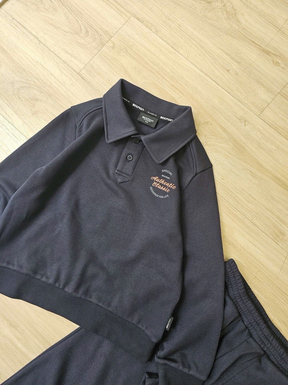 BM2511ST05 - Bộ nỉ da cá Beemon cổ đức 2 màu cho bé size 120-160