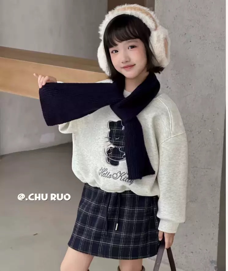 25271 - Set bộ áo nỉ + chân váy lót nỉ đại hàn + khăn kitty bé gái size 110-150