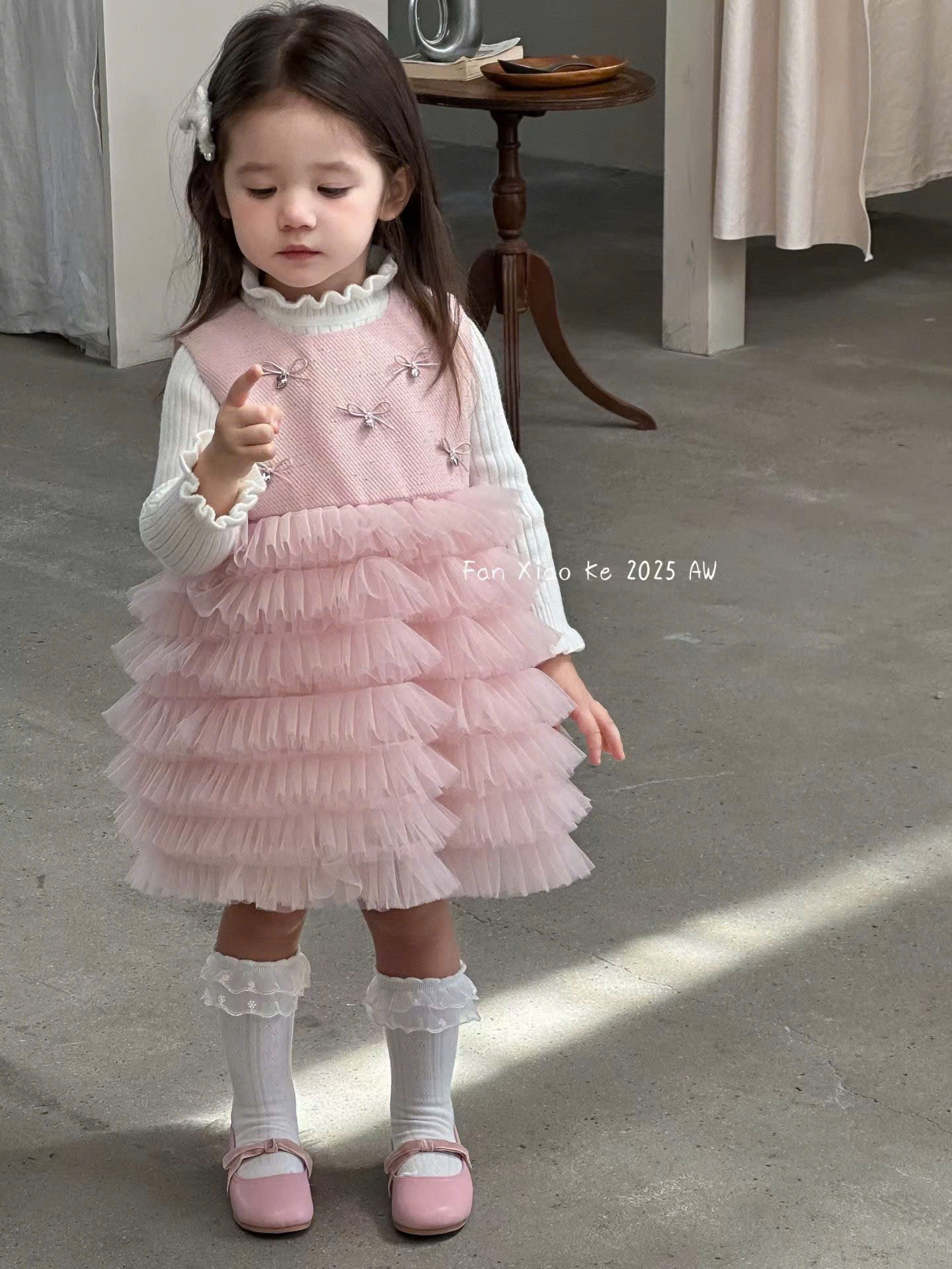 F25109 - Set 2ct QC Fanxiaoke váy đính nơ nhỏ + áo len tăm 2 màu đỏ/hồng size 80-120