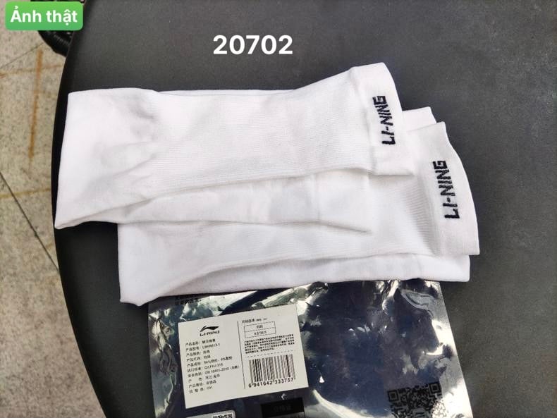 Găng tay chống nắng Lining nhiều màu