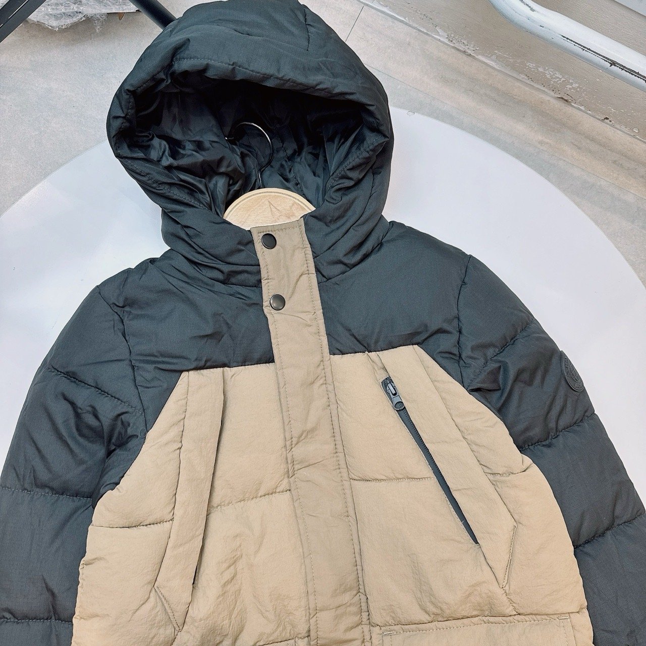 AKBT37 - Áo khoác phao dáng dài 2 màu đen ghi / đen nâu size 2 - 15y