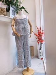 Jumpsuit thun xốp Mayoral kẻ caro trắng đen