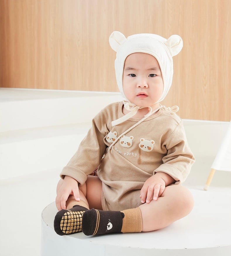 Tất chống trượt cao cổ Hug Elephant 5 màu size 1 - 5y