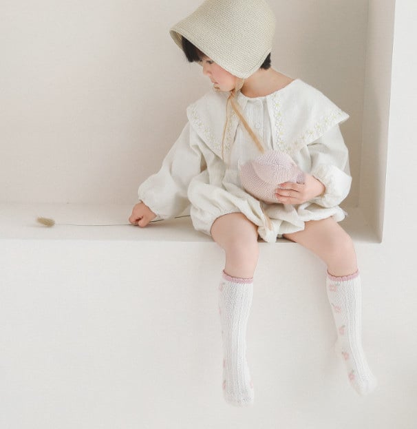 Tất cao tới bắp chân Nemo baby màu kem 5 màu hoa cổ bèo