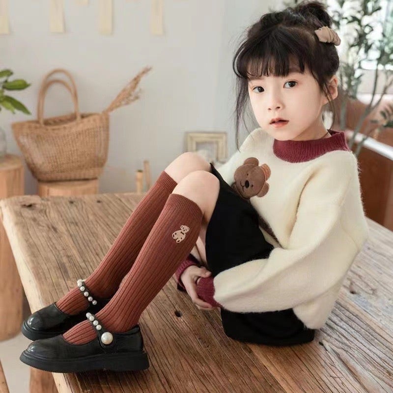 Tất len cao tới gối thêu gấu 5 màu