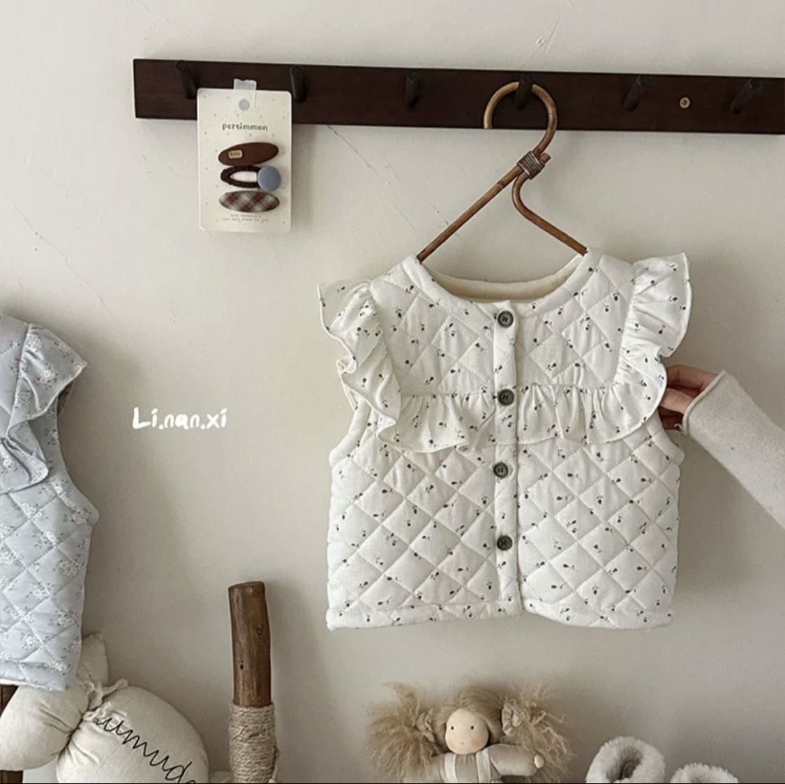 88330 - Áo gile lót nỉ LNX bèo vai ngực 2 màu Bé Gái size 90 - 140