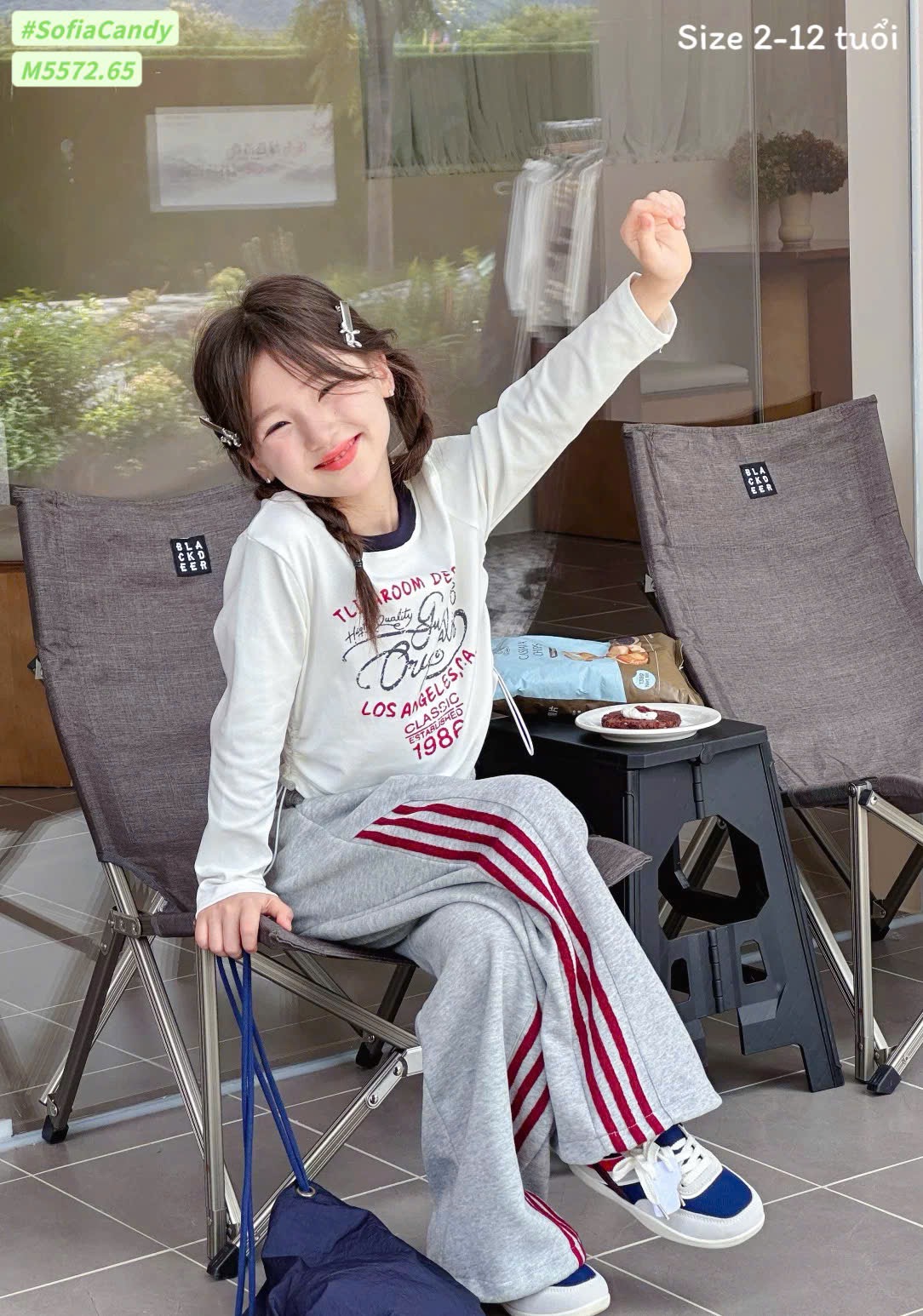 M5572 - Set Mia Kids áo thun trắng Originals - quần nỉ ghi sọc đỏ size 2 - 12y