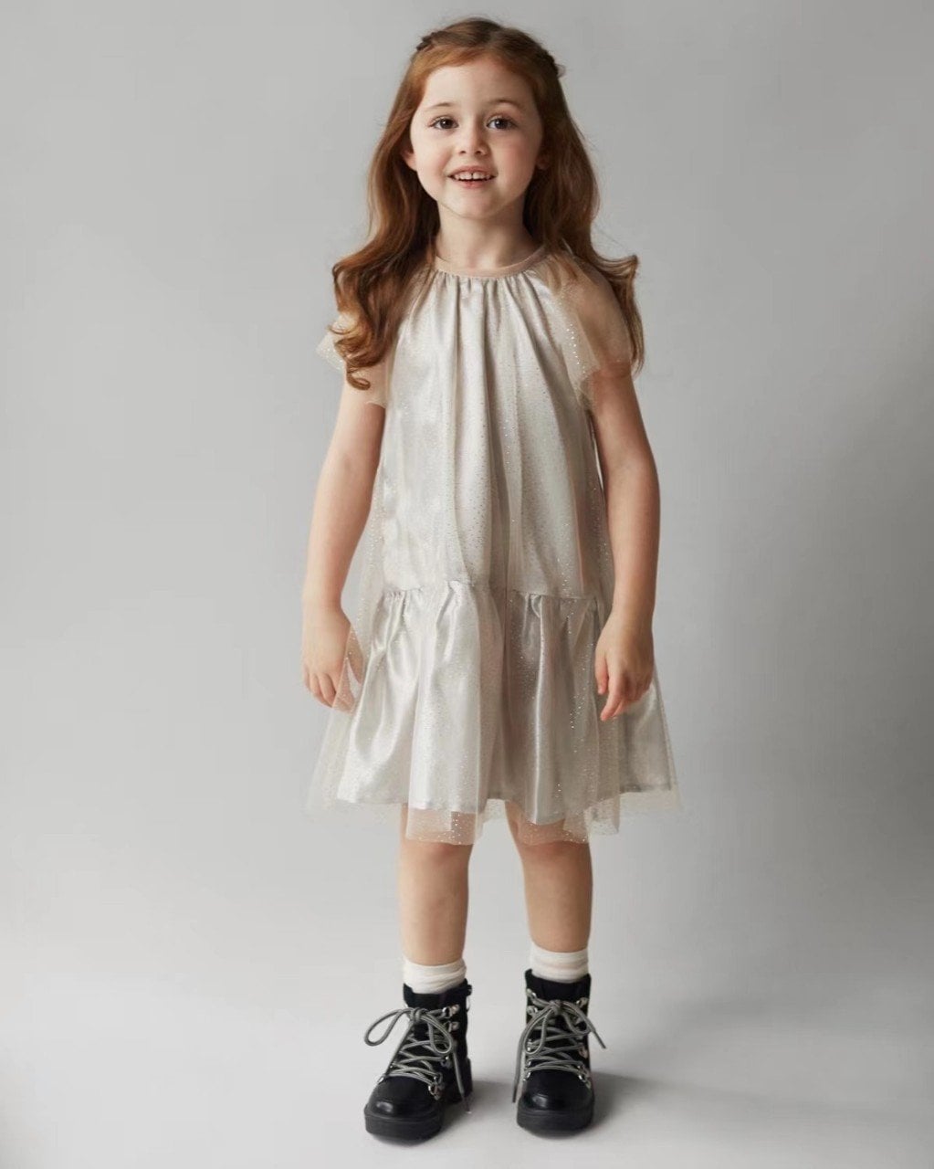 V00057 - Váy lụa mềm phối ren nhũ màu ghi phối be size 5-11y