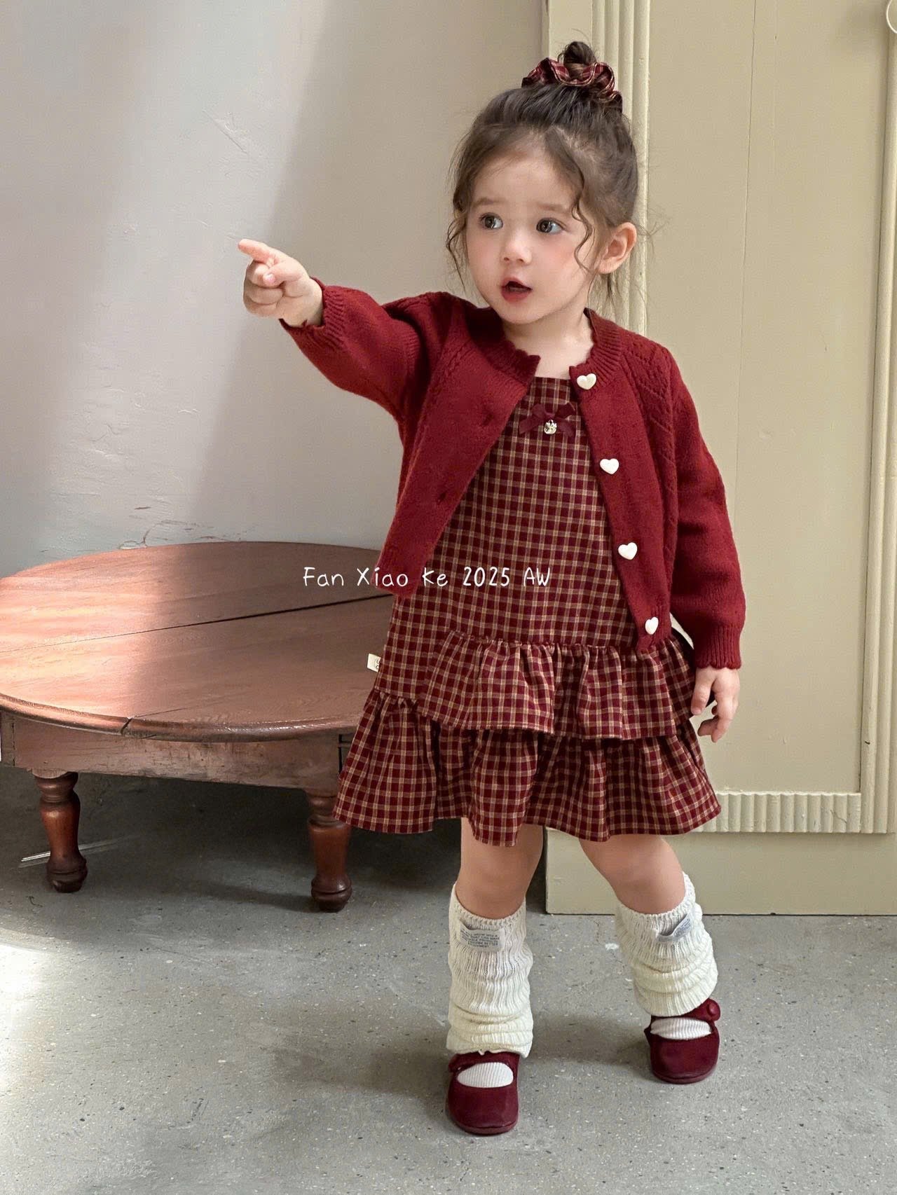 25178 - Set 2ct QC Fanxiaoke váy kẻ + cardigan bé gái size 80-120