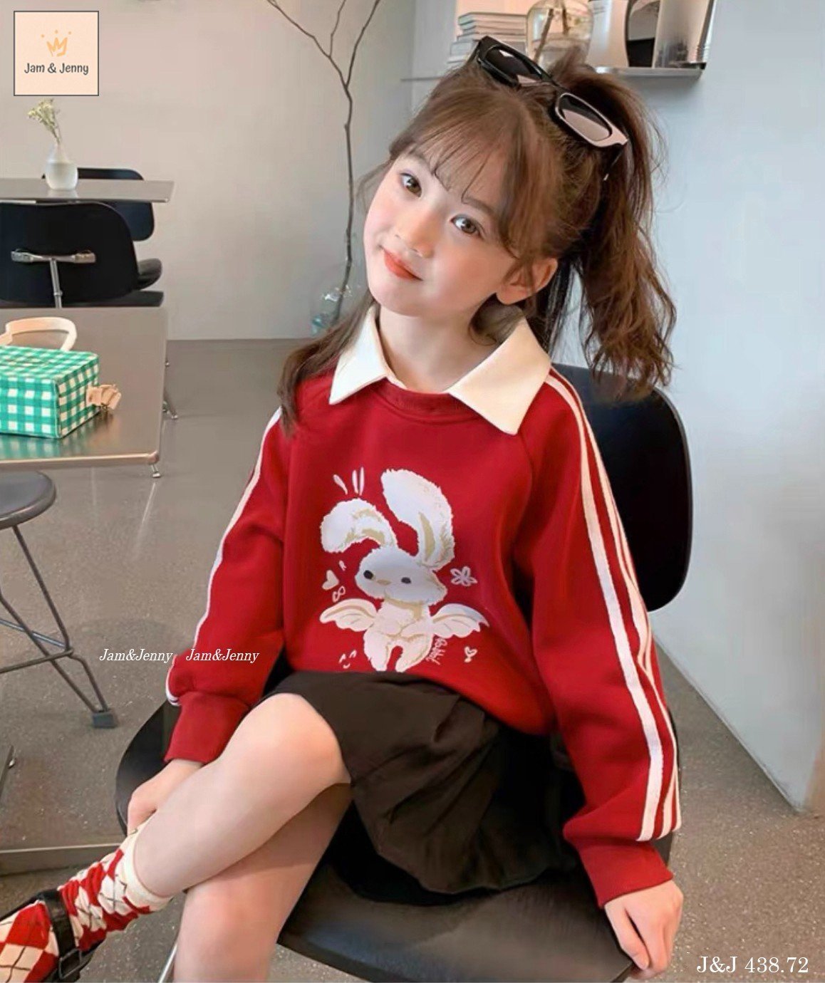 Set Jam&Jenny áo nỉ polo đỏ hình thỏ - chân váy xếp li liền quần đen size 2 - 12y
