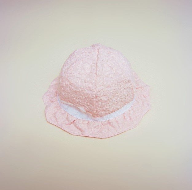 Mũ vải vành Miller màu cam dệt hoạ tiết nổi đính hoa trắng