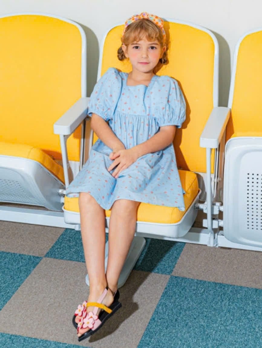 V00018 - Váy vải thô nhiều màu cho bé size 100-150