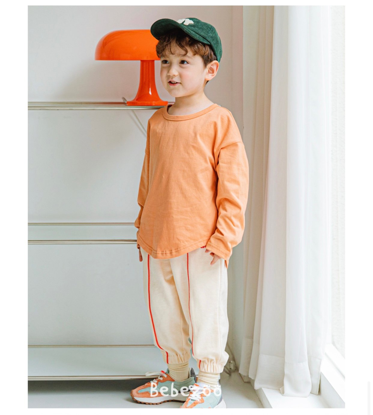 Quần thể thao Bebezoo có viền 2 màu be/rêu BTBG