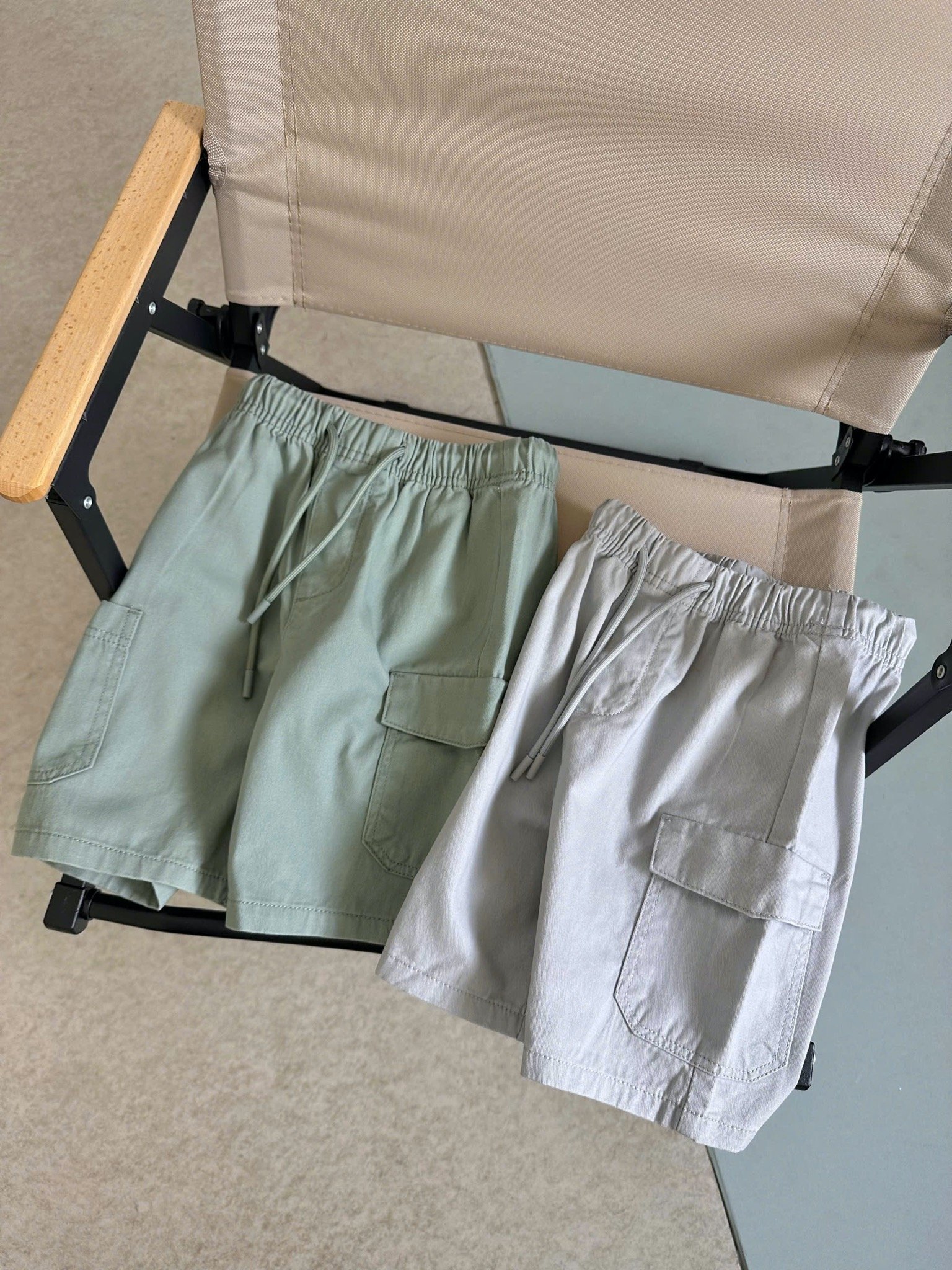 Quần short kaki mềm túi hộp GGJJ dư xịn cho bé trai 2 màu size 2-8y