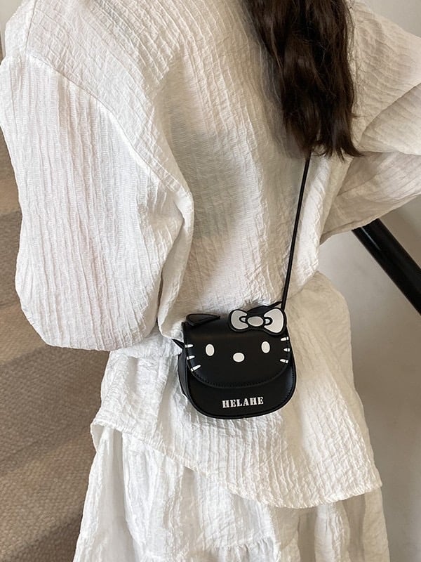 Túi Kitty đeo chéo nhiều màu cho bé