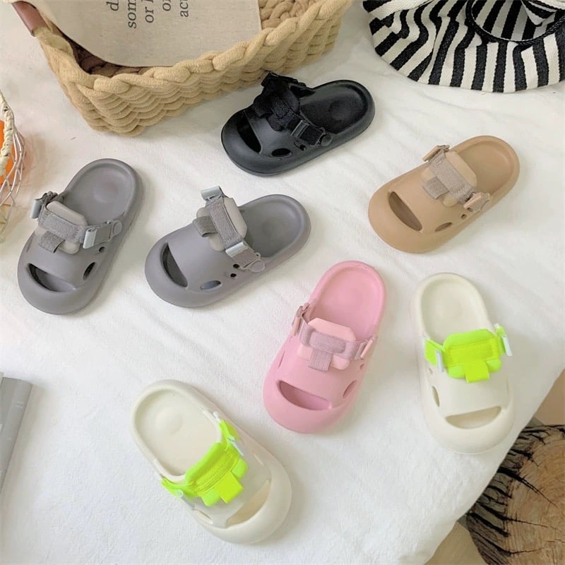 SD04 - Sục nhựa EVA mềm nhẹ có quai mềm đằng sau BTBG