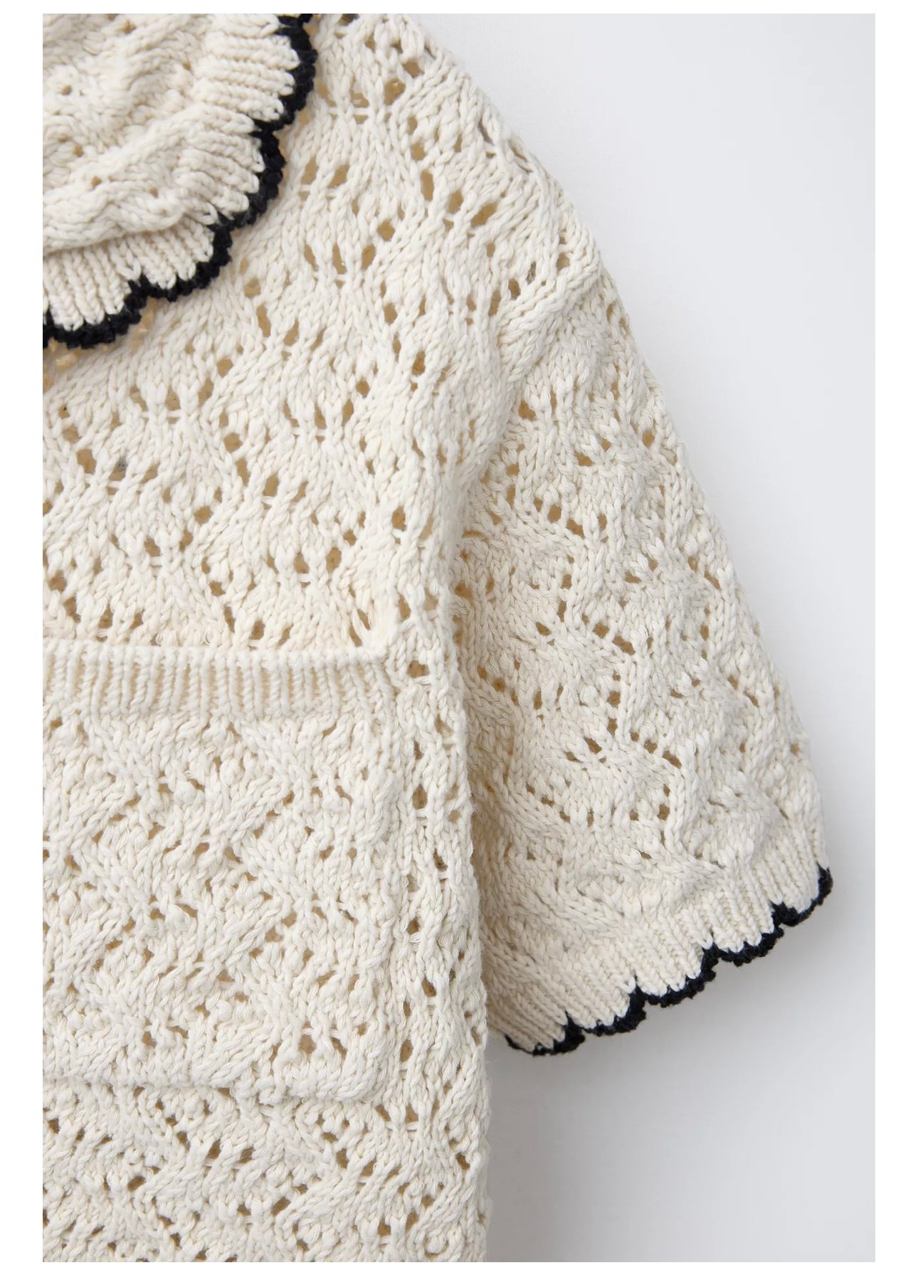 Áo len dệt ZR màu be viền đen size 6 - 14y