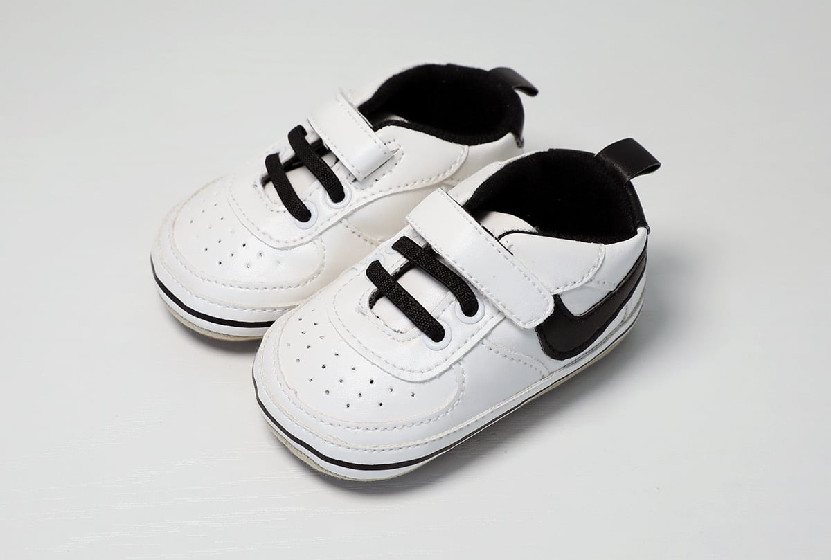 Giày tập đi Baby Fashion đế mềm chống trượt dáng thể thao quai dán màu trắng bé trai