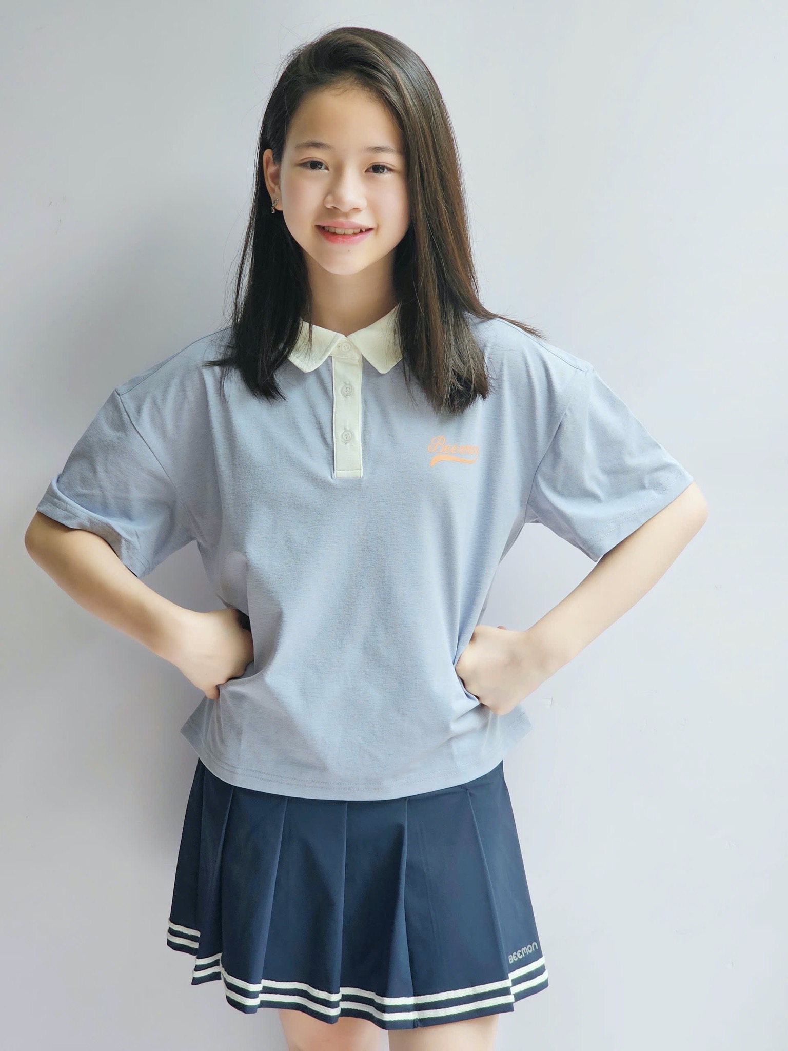 Chân váy Beemon xếp ly viền kẻ cho bé gái 2 màu đen/navy size 120-160