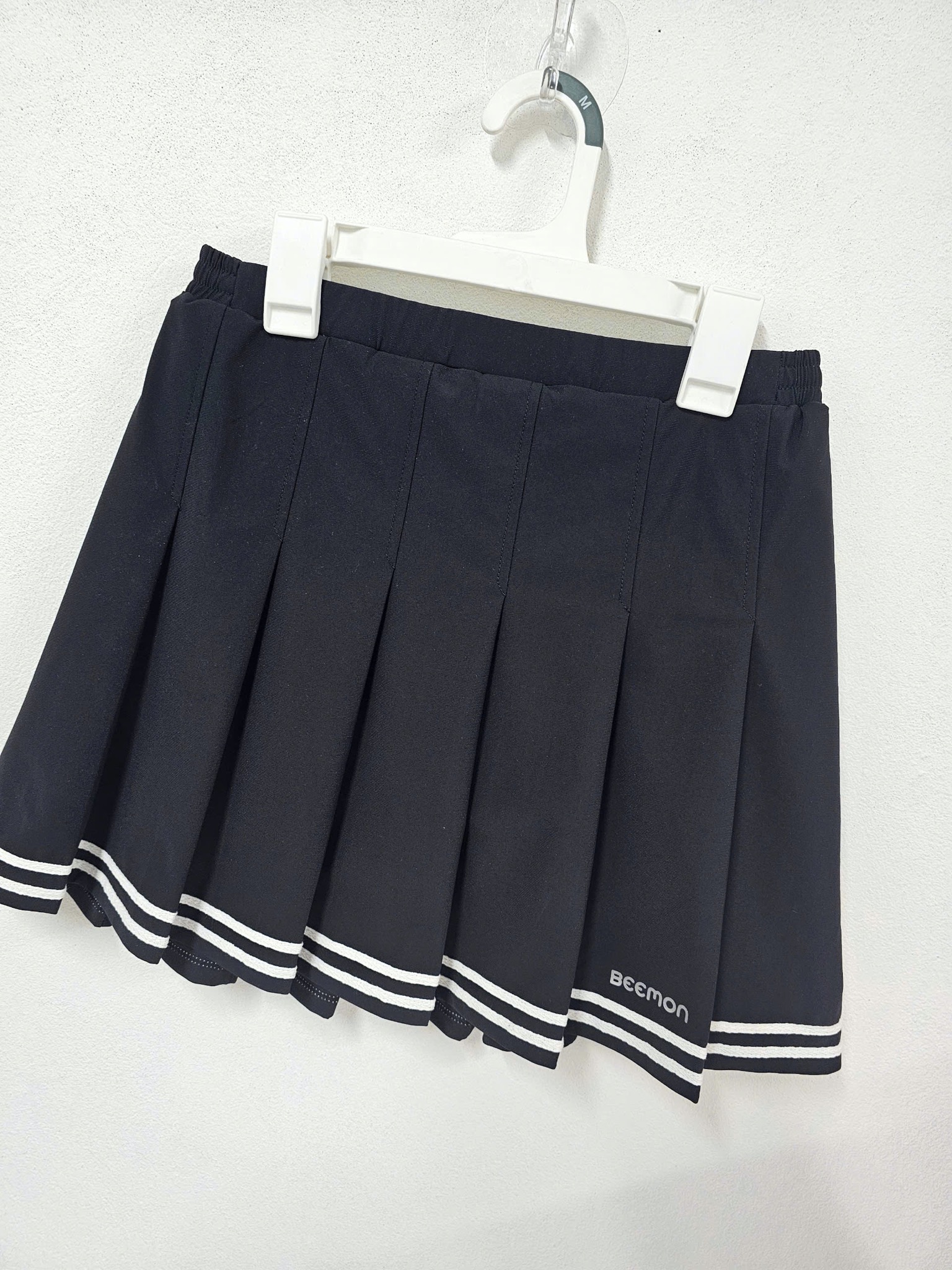 Chân váy Beemon xếp ly viền kẻ cho bé gái 2 màu đen/navy size 120-160