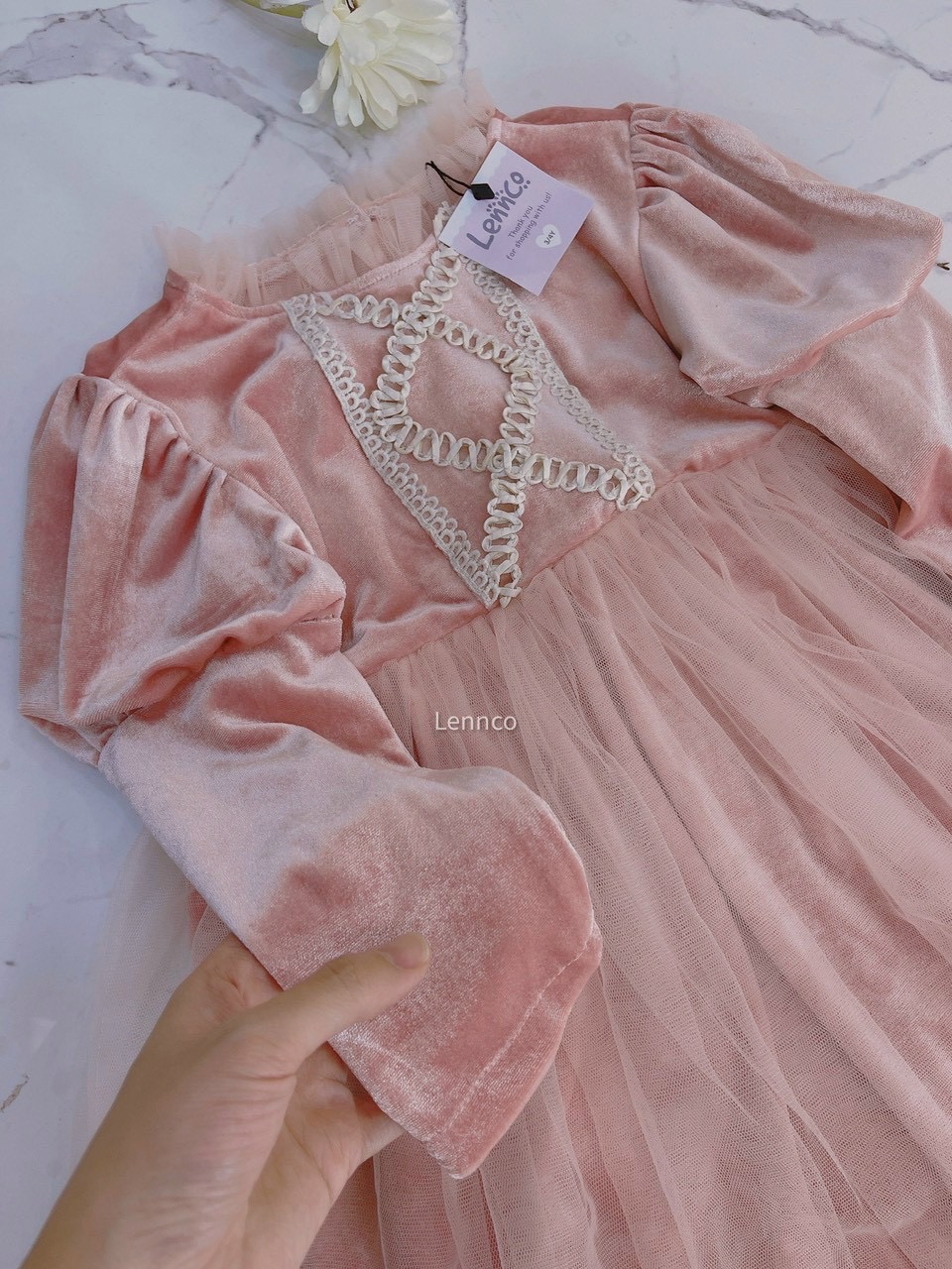 Váy Lennco nhung phối voan cổ nhún ren ngực vai bồng 2 màu đỏ / hồng size 1 - 10y