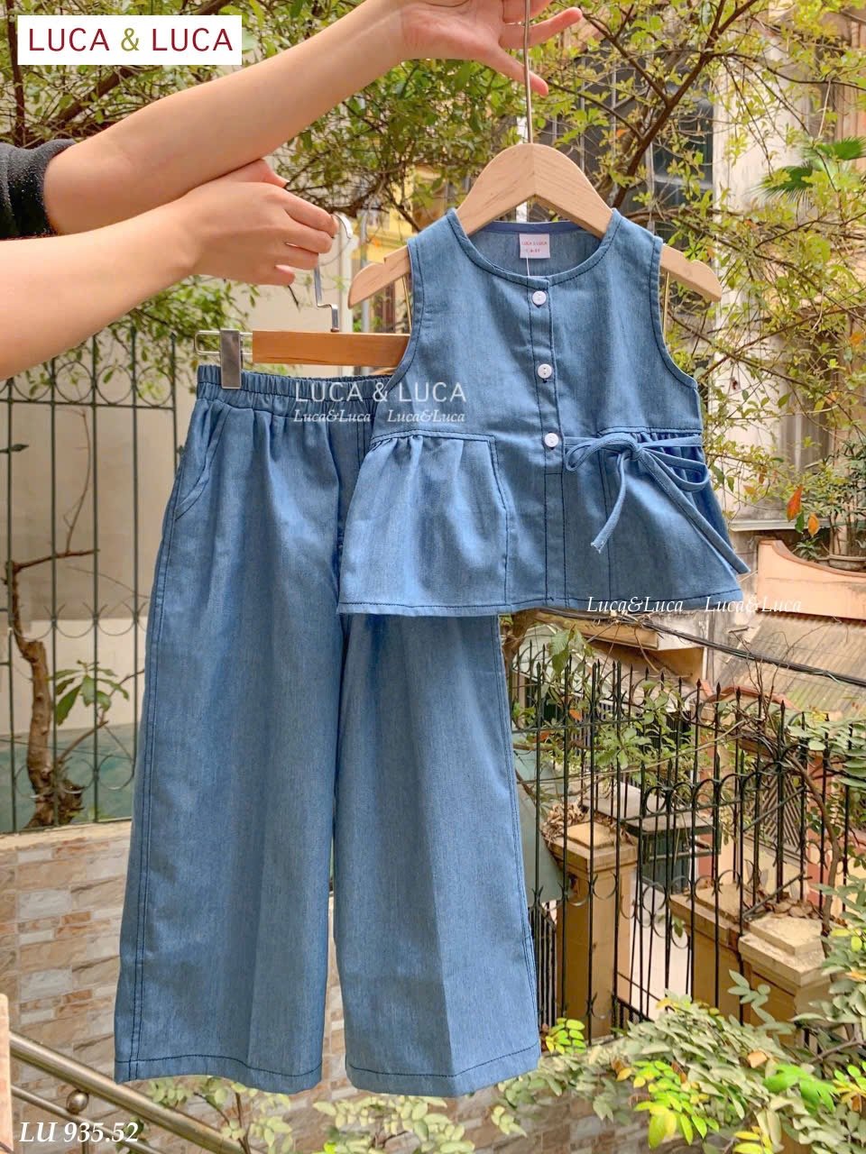 LU 935 - Bộ denim xanh Luca áo sát nách nơ eo + quần culottes size 2 - 12y