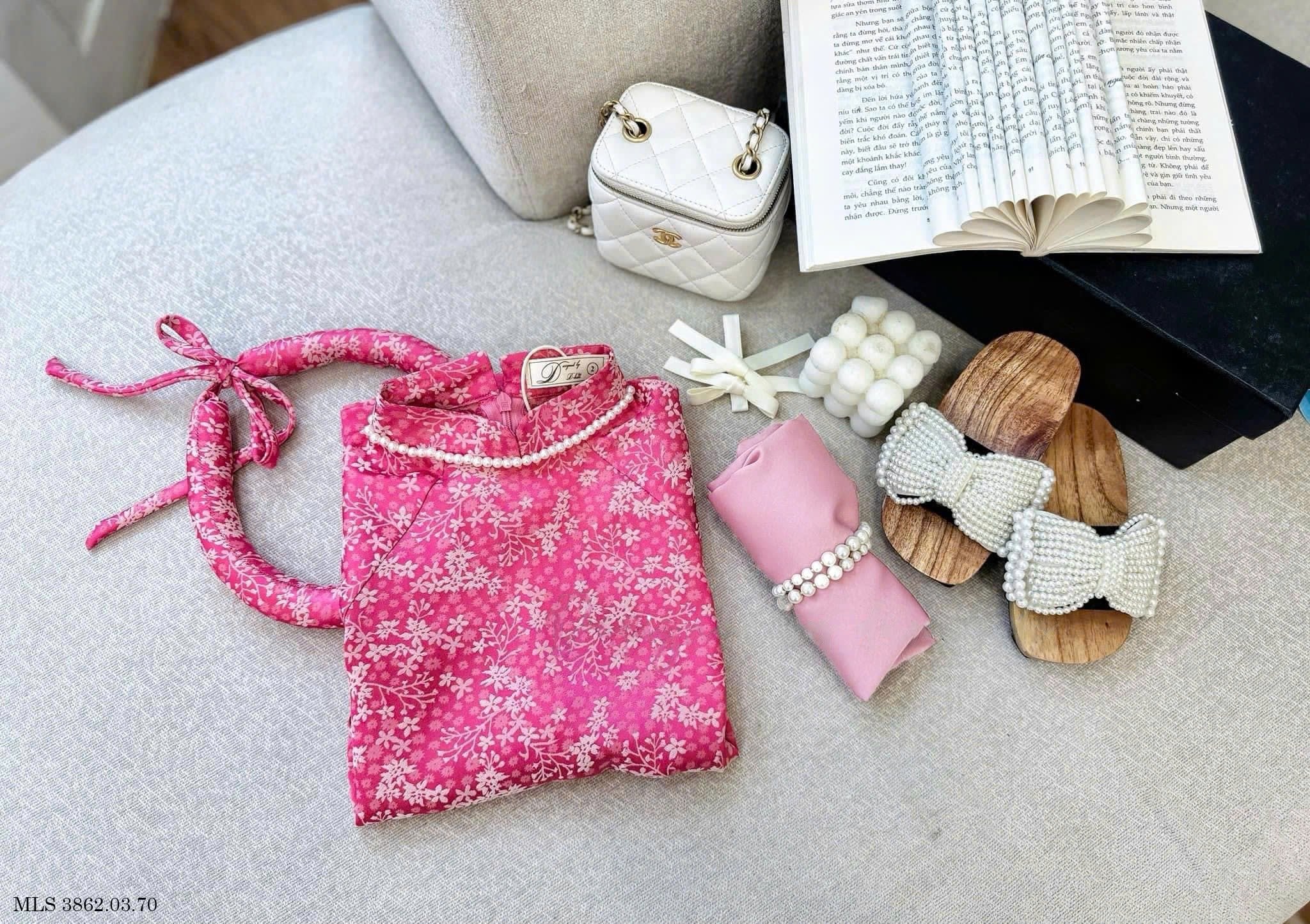 MLS 3862 - Áo dài lụa Melisa đính hạt viền cổ 2 màu size 2 - 12y