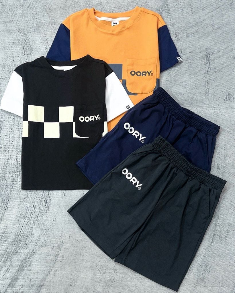Bộ thun Oory kẻ caro 2 màu đen, cam cho bé size 130-170
