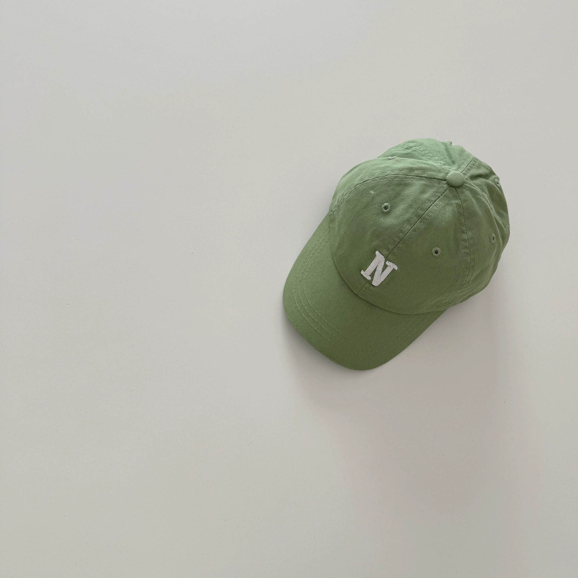 Mũ lưỡi trai chữ N nhiều màu BTBG size 3-12y